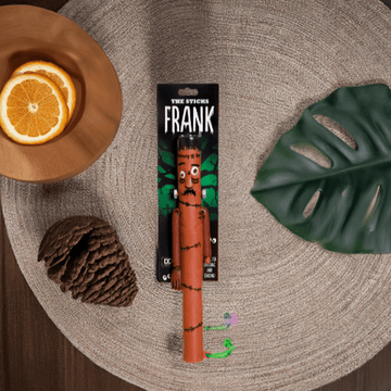 doog-kastepind-frank-the-scary-stick