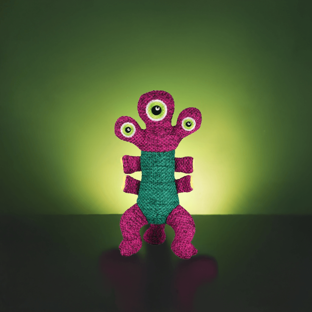 KONG teddy bear "Woozles" (Chewable)
