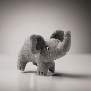 Hunter Eiby elefant hundebamse i bæredygtigt genbrugsmateriale, grå farve, small og medium størrelser