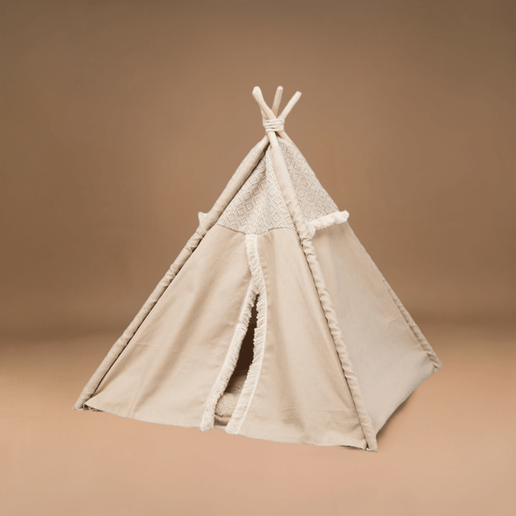 Trixie Boho Tipi hule til hund i beige med plys og skridsikker bund
