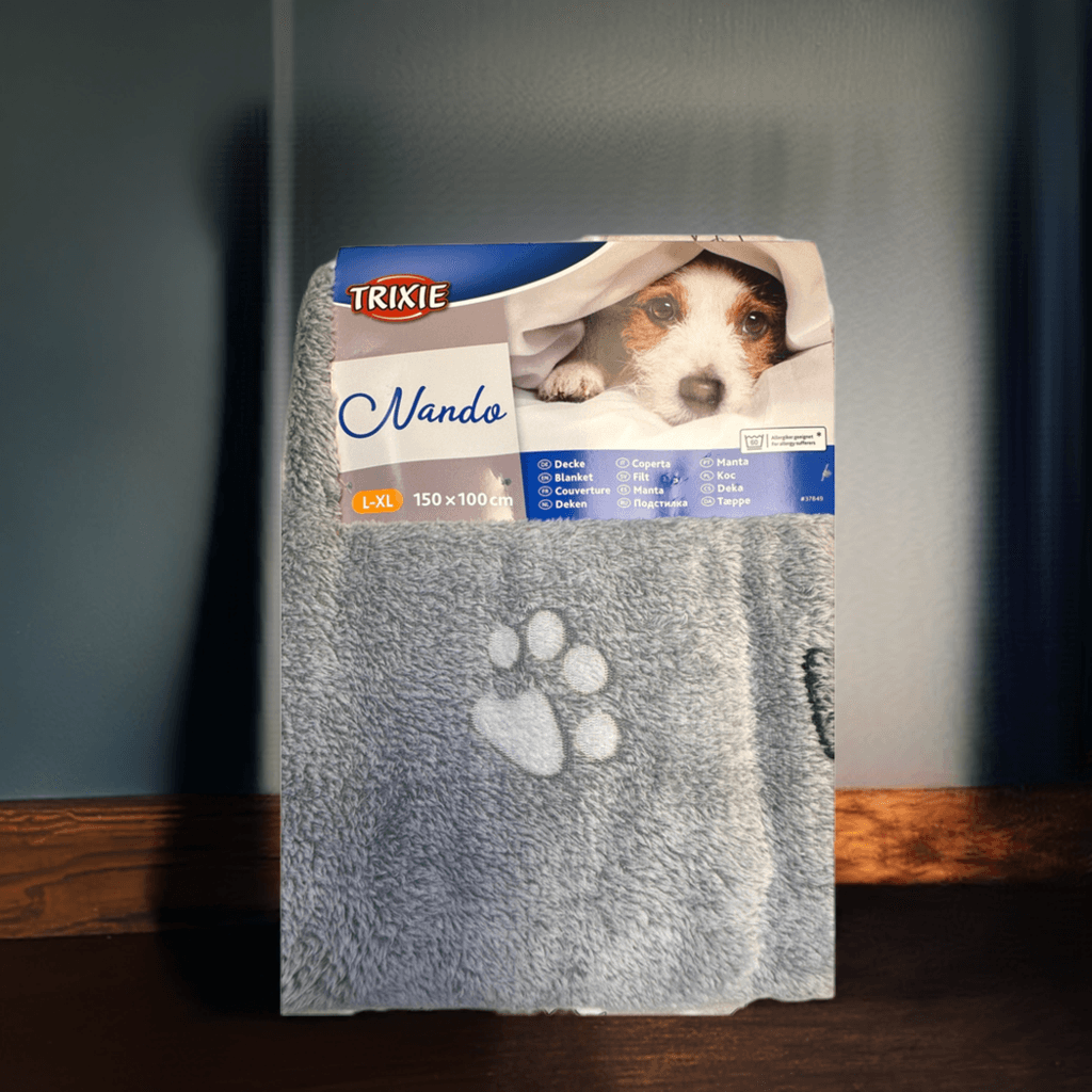 Trixie Nando hundetæppe i blødt gråt fleece med poteprint